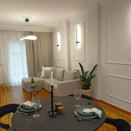 Stylish Modern Classic Apartment Thessaloniki Exterior photo
