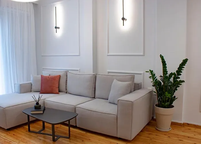 Stylish Modern Classic Apartment